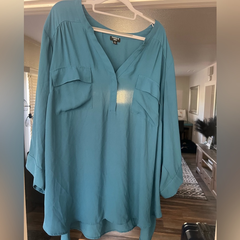 Torrid Size 4 Teal Harper Blouse for Women